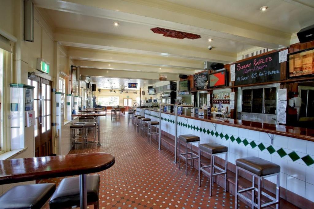 Canungra Hotel מראה חיצוני תמונה